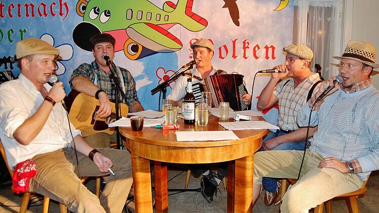 Kappenabend in Steinach mit dem Motto "Steinach über den Wolken" Foto: Sigismund von Dobschütz