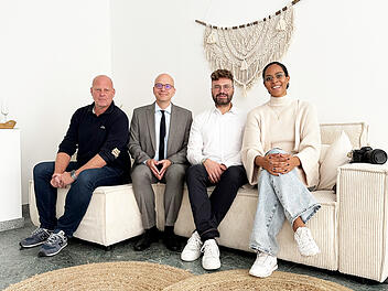 Bad Kissingen: Neues Fotostudio in Innenstadt eröffnet - mit Hilfe von staatlichem Förderprogramm Bad Kissingen: Neues Fotostudio in Innenstadt eröffnet - mit Hilfe von staatlichem Förderprogramm