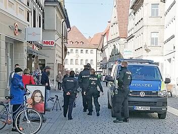 Kontrolle wegen der Maskenpflicht: Zu einem Einsatz in der Forchheimer Innenstadt ist es am Samstag gekommen.  Foto: FT Forchheim