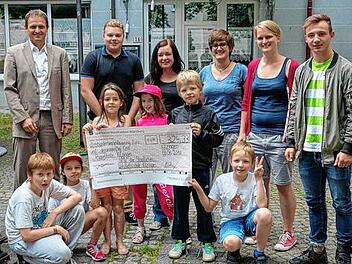Schüler spenden an die Rappelkiste