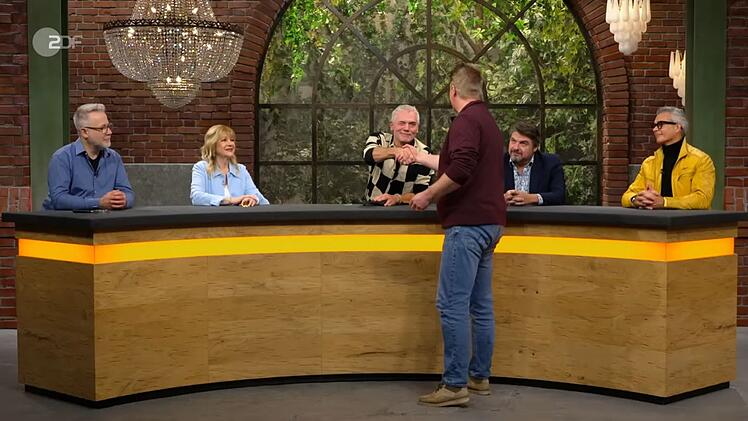 F&uuml;r 250 Euro ging die Rakete an Christian Vechtel.