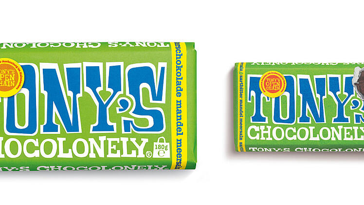 Produktrückruf: Tony's Chocolonely ruft bestimmte Chargen seiner Zartbitter-Mandel Meersalz-Tafelschokolade zurück.