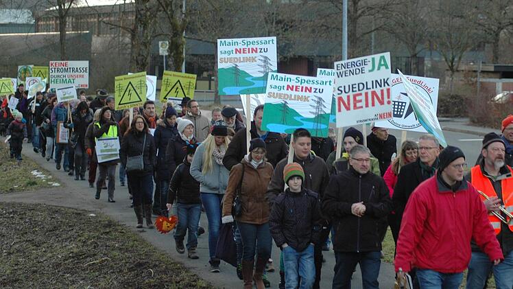 Demonstration gegen die Südlink-Stromtrasse in Römershag/Bad Brückenau. Foto: Sebastian Schmitt-Mathea
