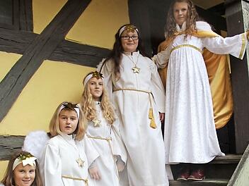 Für Christkind Hannah und die Engelchen kann der Advent kommen. Foto: Johanna Blum