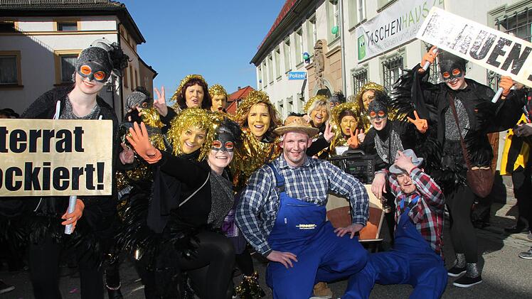 Marktplatztreiben in Stadtsteinach Foto: Jürgen Gärtner