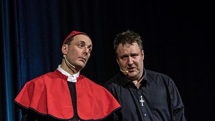 Das neue Programm des Kabarett-Trios TBC feierte seine Premiere in Beiersdorf.Foto: Jochen Berger