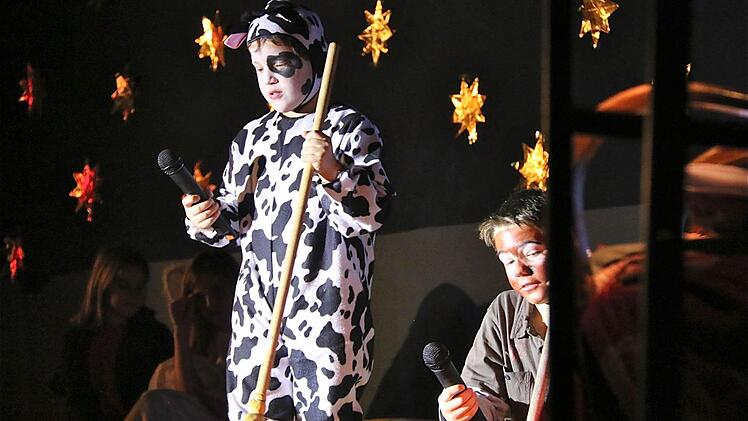 An der Langendorfer Schule wurde das Kindermusical "die Drei vom Stall" aufgeführt. Foto: Gerd Schaar