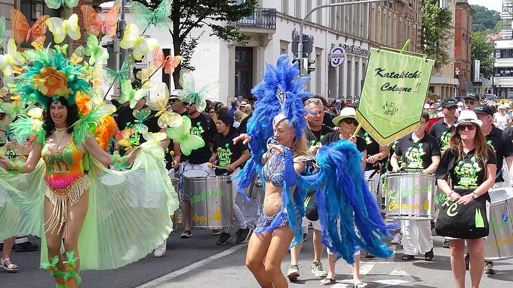 Das Programm zum Samba-Festival Coburg steht. Ab Freitagabend wird getanzt und gefeiert - hier die Auftrittszeiten und -orte. Foto: Jochen Berger