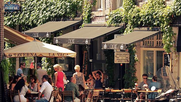 Im Gastgewerbe ist Kurzarbeit immer noch sehr häufig.