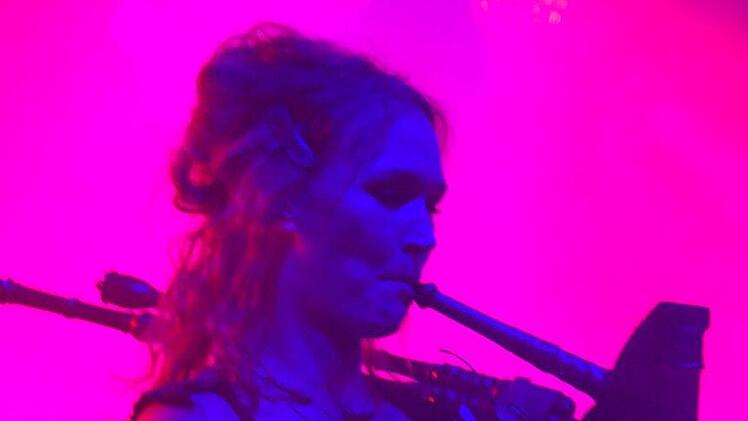 Fiona Frewert spielt seit 18 Jahren den Dudelsack. Foto: Uschi Prawitz