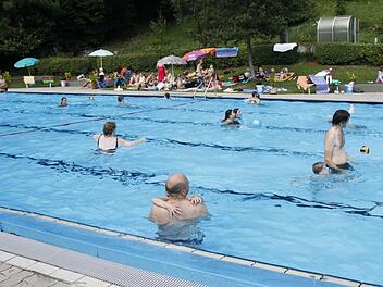 Das Egloffsteiner Freibad öffnet am Samstag, 18. Mai, seine Pforten. Foto: Löwisch