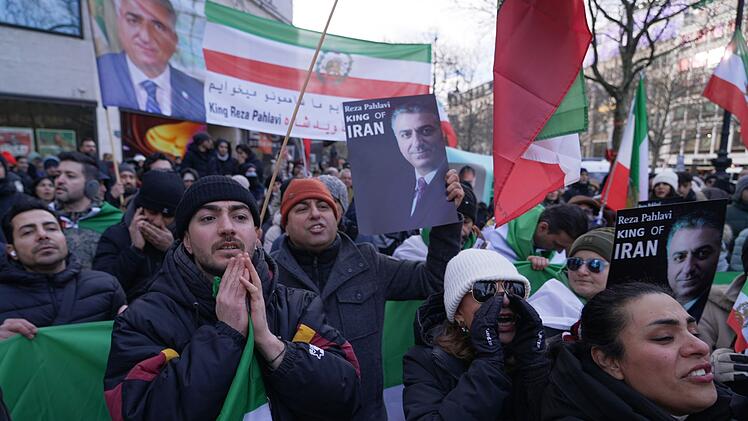 Demonstration zur Unterst&uuml;tzung der Proteste im Iran