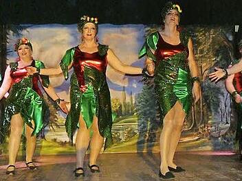 "Freche Früchtchen" - die ATS-Dancers aus Wartenfels begeisterten das Publikum. Fotos: Klaus-Peter Wulf