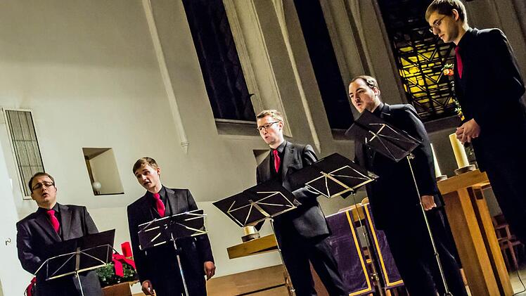 Fünf ehemalige Thomaner begeistern die Coburger "Musikfreunde": Das "Ensemble Nobiles" gastierte in der Heilig-Kreuz-Kirche. Foto: Jochen Berger