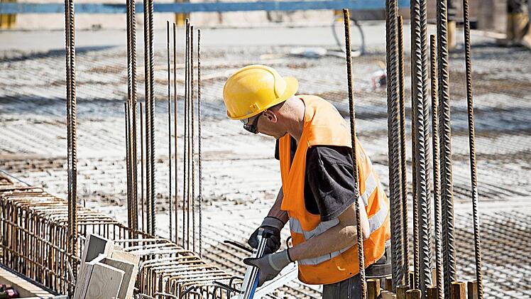 Facharbeiter in der Bauwirtschaft zu finden, wird laut einer aktuellen Statistik immer schwieriger. Foto: IG BAU