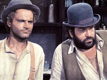Gemeinsam wurden Terence Hill (links) und Bud Spencer zu Superstars, vor allem dank humoriger und pr&uuml;gellastiger Italo-Western und Buddy-Movies. Heute hat sich Hill weitgehend aus dem Filmgesch&auml;ft zur&uuml;ckgezogen.