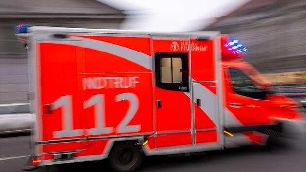 Unfall auf A3 im Kreis N&uuml;rnberger Land: Schmerzen bei Kind (4) und schwangerer Frau