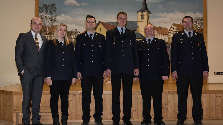 2. Bürgermeister Michael Kastl (links) mit den Vorstandsmitgliedern Stefanie Reichert, Pascal Balling, Christoph Müller, Wolfgang Klöffel und Michael Dietz Fotos: Björn Hein