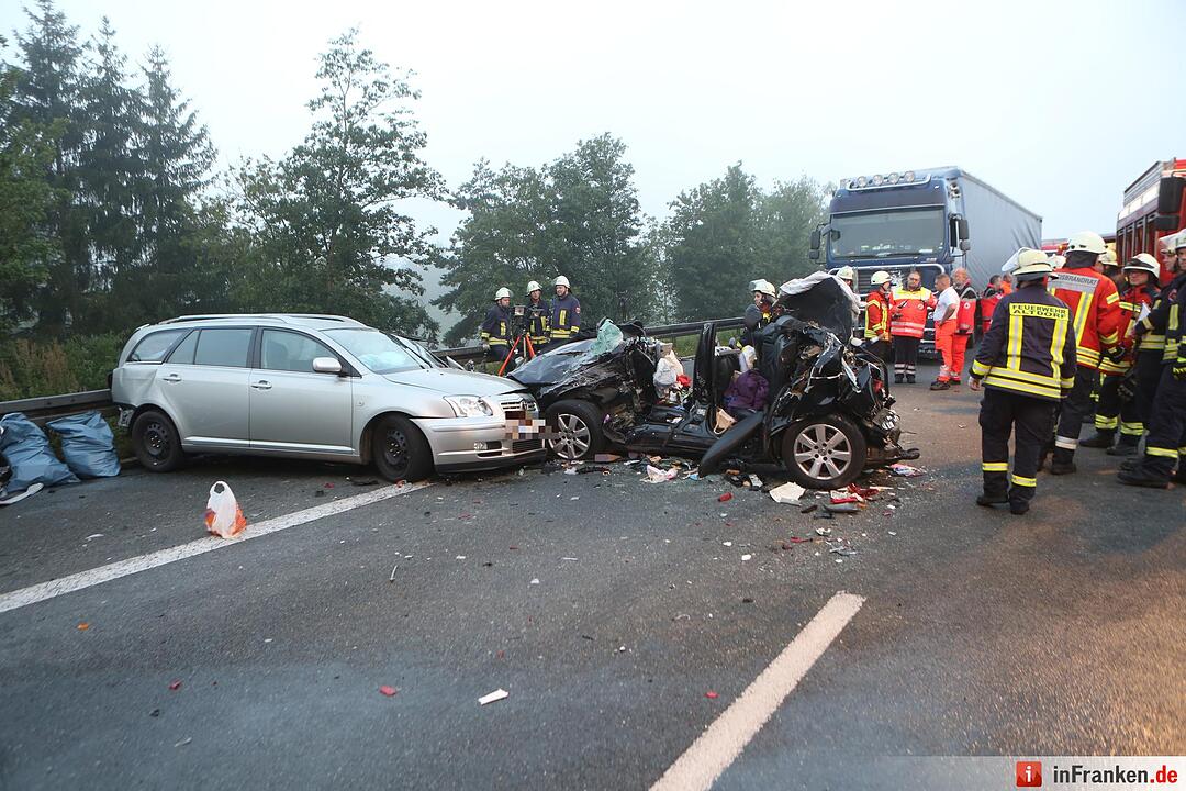 Drei Menschen sterben nach Unfall auf A3 bei Altdorf