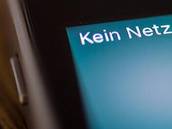 Welcher Tarif, welches Netz und welcher Anbieter lohnt sich auf dem Mobilfunkmarkt?Foto: Robert Günther/dpa