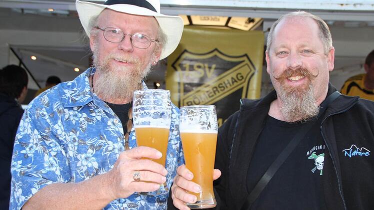 Sie sind wohl am weitesten gereist: Die Amerikaner Roy Williams und Eric Pask machten auf ihrer Europa-Tour in Bad Brückenau Station.