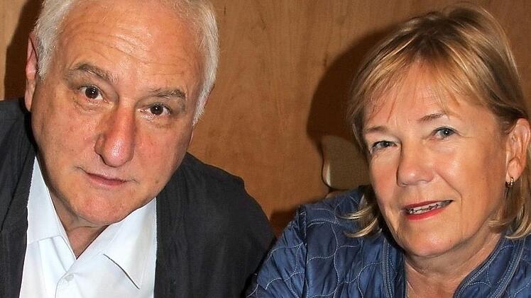 Professor Peter Rosenberg und Barbara Gemeinhardt möchte die Musiktage Ebern als jährliches Veranstaltungsangebot, ähnlich wie die Musik- und Kneipennacht, nur mit anderer Zielgruppe etablieren. Foto: Ralf Kestel