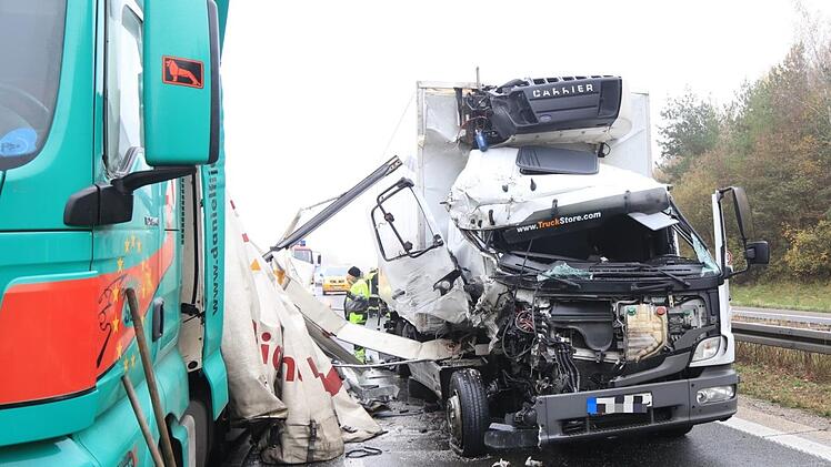Auf der A3 zwischen Schlüsselfeld und Geiselwind kommt es immer wieder zu längeren Staus. Auch am Mittwochmorgen krachte es wieder öfters auf der Strecke.Foto: News5/Merzbach
