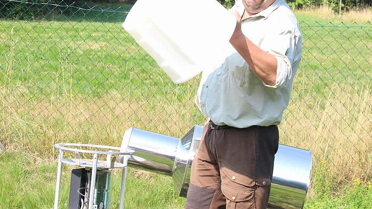 "Schon wieder leer", bedauert Marcus Hollederer.  Foto: Friedwald Schedel