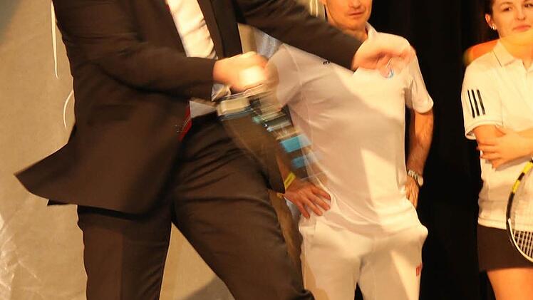 Hans Michelbach beim Tennis Foto: Michael Stelzner