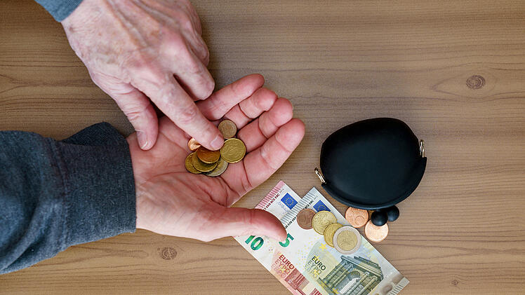 Rente, Ruhestand, Geld zählen, Vergleich