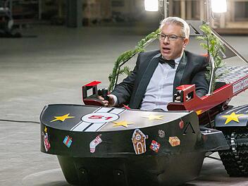 Die Höhle der Löwen "Ist Frank Thelen versichert?", fragte Dagmar Wöhrl anfangs noch scherzhaft, ehe ...