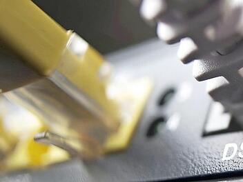 Zu langsames Internet nervt. Ab Dezember musst du dafür weniger an den Provider bezahlen.