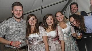 Die Landjugend Zaubach hat zum Kerwatanz eingeladen.