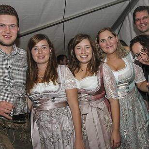 Die Landjugend Zaubach hat zum Kerwatanz eingeladen.
