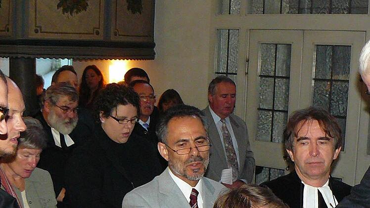 Patronatsherr: Enoch zu Guttenberg und Regionalbischöfin Dorothea Greiner 2013 bei der Amtseinführung von Pfarrer Andreas Fleischmann.Foto:BR-Archiv