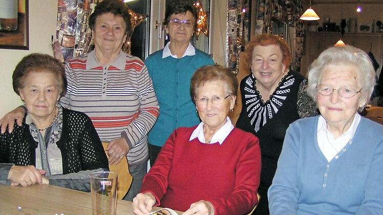 Marga Leisner, Rita Häfner, Edeltrad Pickel, Marianne Braun, Brigitte Lang und Erna Dürrbeck (v. l.)  Foto: Heidi Amon