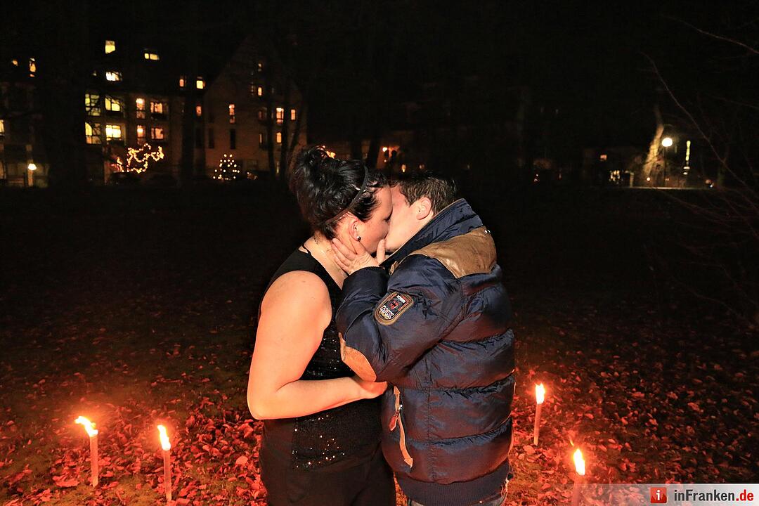 Ela gesteht Stefanie in Burgfarrnbach ihre Liebe