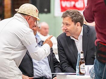 SPD-Chef Lars Klingbeil bei Kundgebung zum Tag der Arbeit