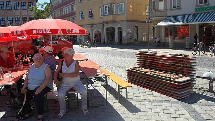 Nicht alle Biertischgarnituren wurden benötigt.