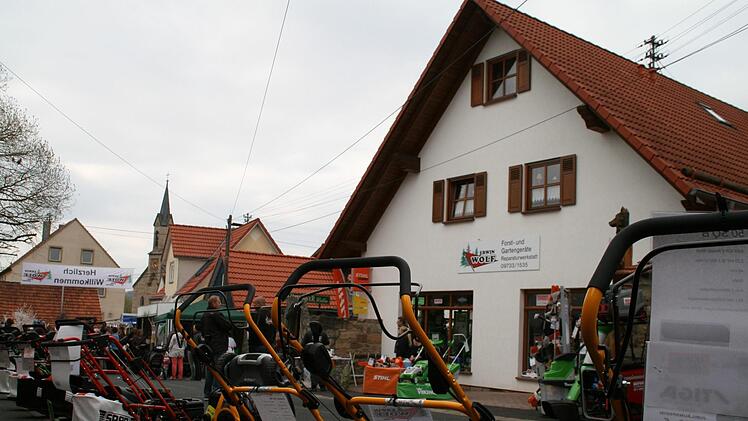 Die Frühlingsausstellung lockt nach Burghausen.   Foto: Anja Vorndran