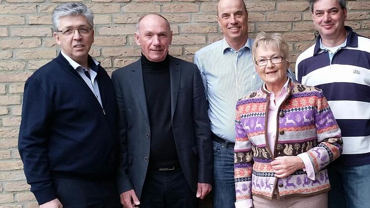 Der neu gewählte Vorstand (v. l.): Peter Menne, Peter Wolf, Dietrich Oberg, Karin Dietsch-Brunswicker, Norbert Kandziora Foto: privat
