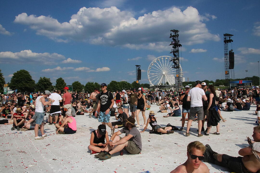 Halbnackt oder im Kostüm: Stimmung bei RIP 2017