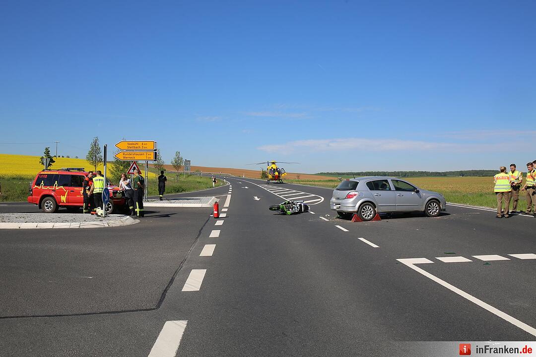 Kreis Schweinfurt: Motorrad  übersehen – Fahrer verstirbt noch an der Unfallstelle