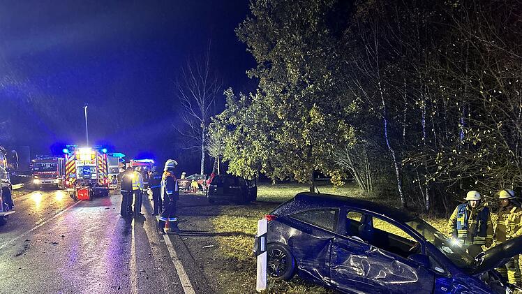 Schwerer Verkehrsunfall auf der Bundesstraße B 303