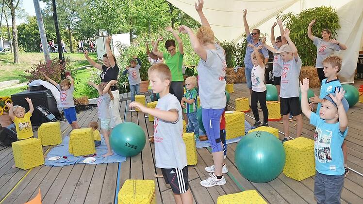 Der Run of Hope bietet nicht nur verschiedene Läufe, sondern den ganzen Tag über auf der Seebühne ein buntes Programm für Jung und Alt. Foto: Karl-Heinz Hofmann