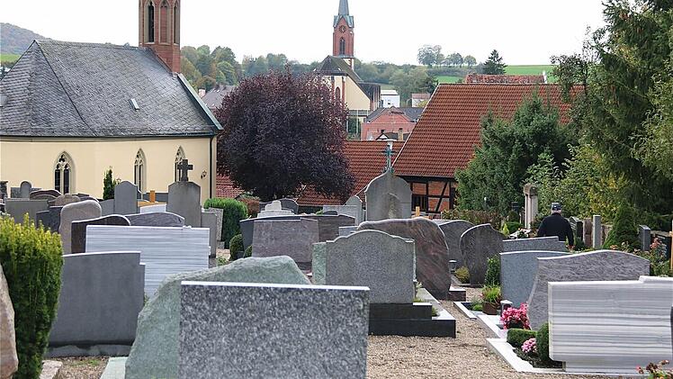 Der Euerdorfer Friedhof  Foto: Gerd Schaar