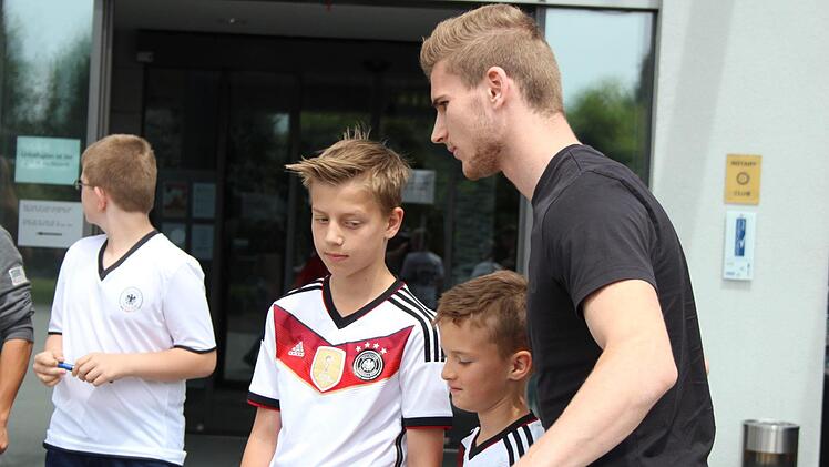 Später hatten die Fans mehr Glück. Foto: Jann Weckel