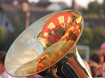 Für die Nutzung der öffentlichen Gebäude - hier das Sportheim in Schwärzelbach, müssen Vereine und Privatleute künftig mehr Miete bezahlen. Foto: Gerd Schaar