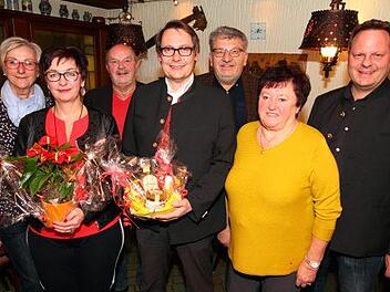 Er will weitermachen: Roland Wolfrum (vorn Mitte) strebt eine dritte Amtszeit als Stadtsteinacher Bürgermeister an.  Foto: Klaus Rössner