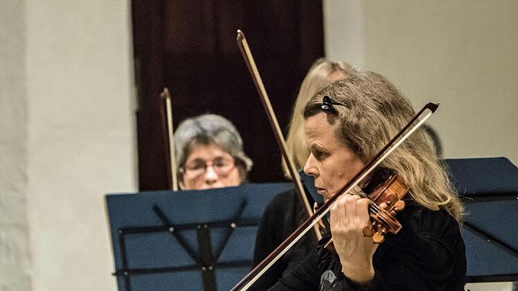 Impressionen vom Weihnachtskonzert mit dem Collegium Musicum Coburg in der Morizkirche.Foto: Jochen Berger